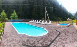 Готель Форест Хаус