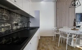 Котедж Шале Білий Лев