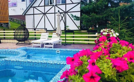 Вілла Парламент