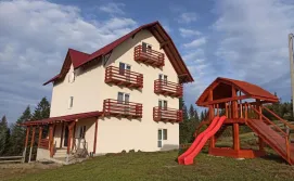 Приватна садиба У Павла