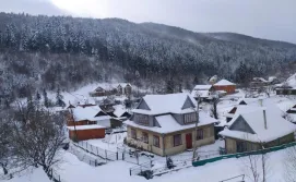 Приватна садиба Гостьовий двір