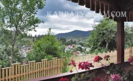 Будиночок Гірський краєвид