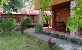 Приватна садиба Озерний край