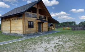 Котедж Wooden House