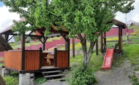 Приватна садиба Барда