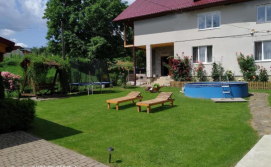 Котедж Довбуша 35а