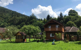 Приватна садиба «Дем'янів двір»