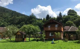 Приватна садиба «Дем'янів двір»