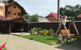 Приватна садиба Карпатські спогади