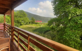 Апартаменти з двома спальнями і кухнею