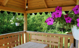 Котедж Хатинка