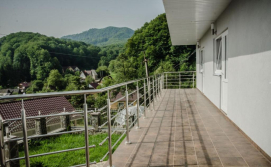 Готель Ластівчине гніздо