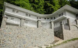 Готель Ластівчине гніздо