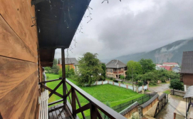 Апартаменти Carpathian manor