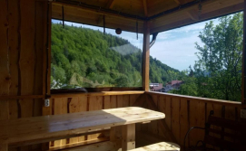 Будинок UNDERHILLs house