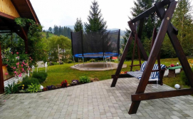 Приватна садиба Зоряні Карпати