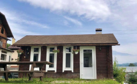 Приватна садиба Тіна