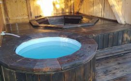 Приватна садиба Під Явором