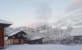 Приватна садиба Між Тростяном та рікою