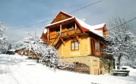 Приватна садиба "Три Царі"