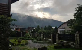 Приватна садиба Шум лісу