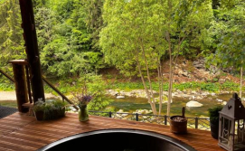 Приватна садиба у Бажанів