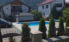 Приватна садиба "Янчар" з басейном