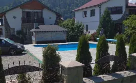 Приватна садиба "Янчар" з басейном