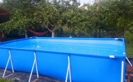 Приватна садиба Між Тростяном та рікою