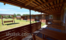 Приватна садиба Озерний край