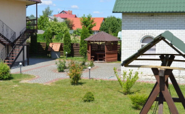 Гостинна садиба