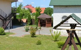 Гостинна садиба