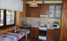 Приватна садиба Журавлі