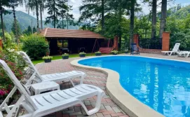 Гостьовий будинок Лелеч