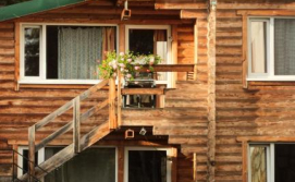 Приватна садиба PetrovMotoPunkt