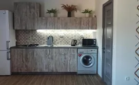 Будиночок Legit House