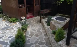 Приватна садиба Два Опришки