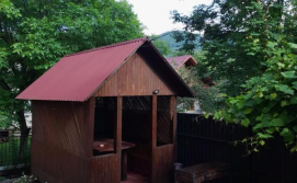 Приватна садиба Два Опришки