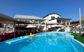 Комплекс для відпочинку Flaming Family Club