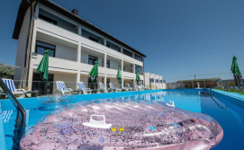 Готель Weekend Family Hotel