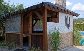 Приватна садиба "Янчар" з басейном