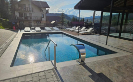 Котедж WhiteWood Cottages