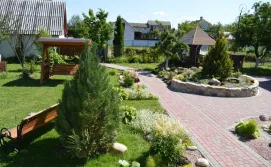 Приватний сектор У Назара