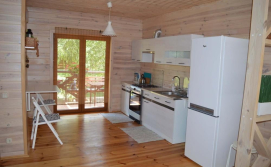 Кухонний куточок у вітальній