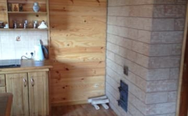 Будиночок дерев'яний на озері в с. Соловичі