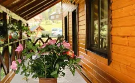 Приватна садиба Біля Річки