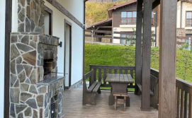 Котедж Chalet BFamilyHouse (BFH)