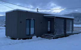 Котедж Barn S&S House