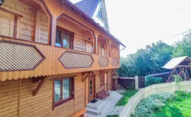 Котедж Біля лісу