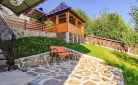 Котедж Біля лісу